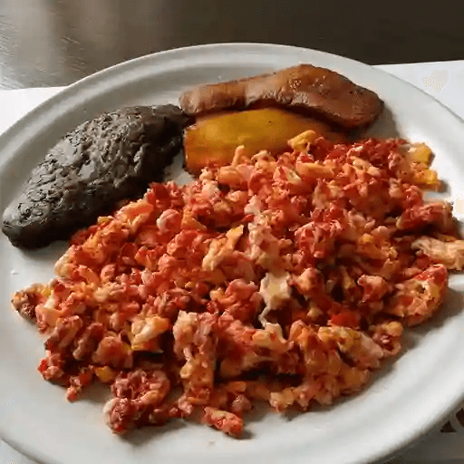 Huevos con Longaniza