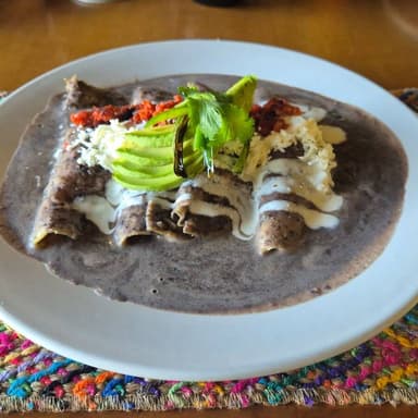 Enfrijoladas