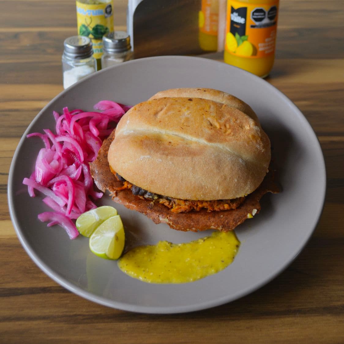 Torta de cochinita pibil