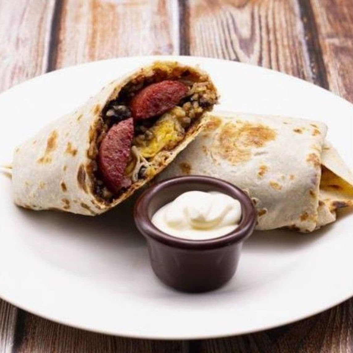 Burrito Desayuno con Salchichón