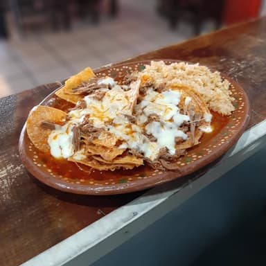 Chilaquiles con Birria