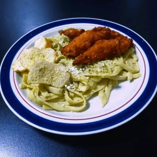 Nueva Fetuccini al Cilantro