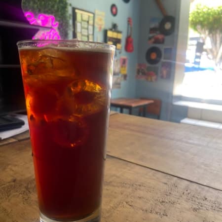 Café americano frio.