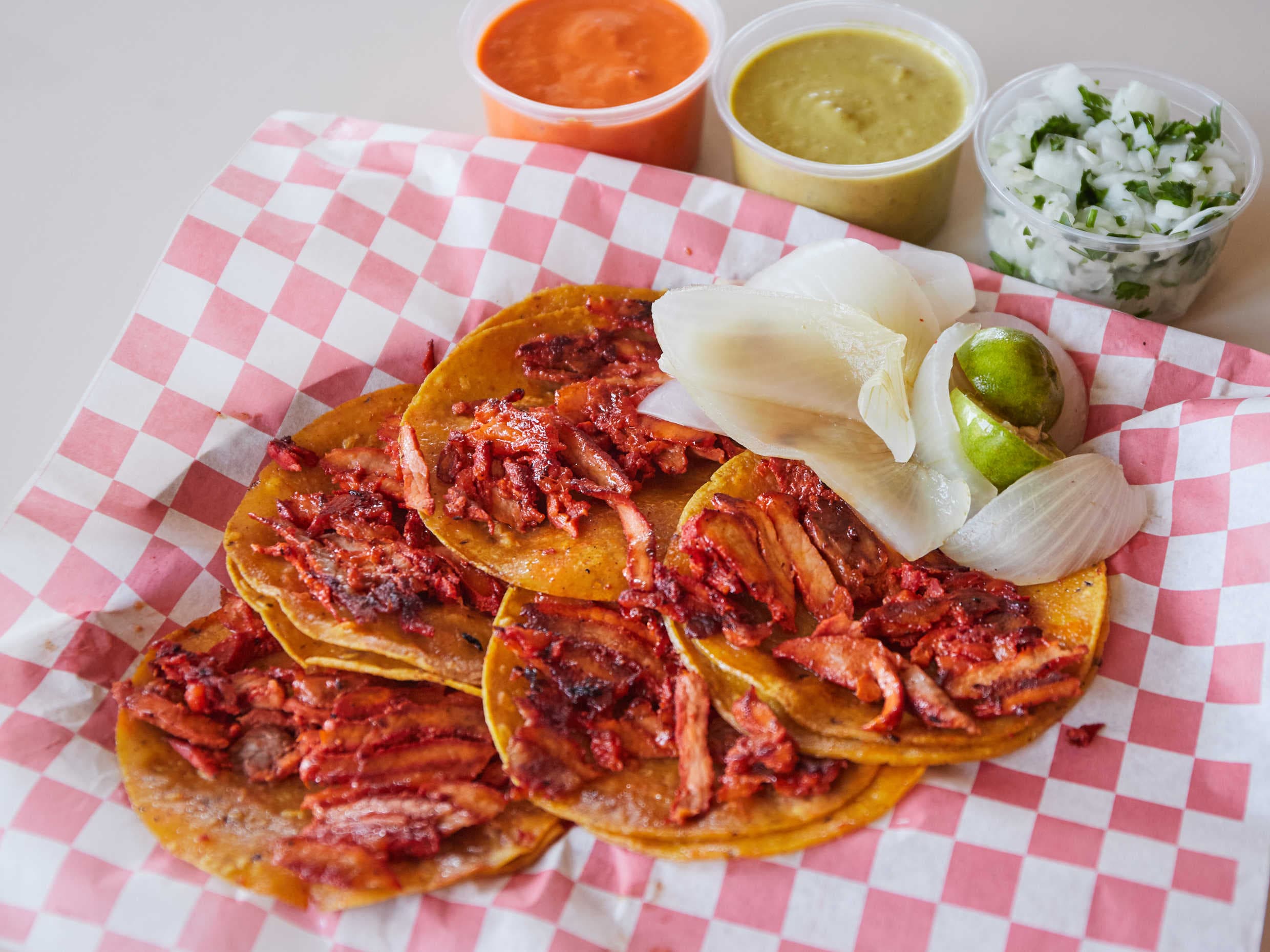 Tacos de Maíz o Harina de Trompo