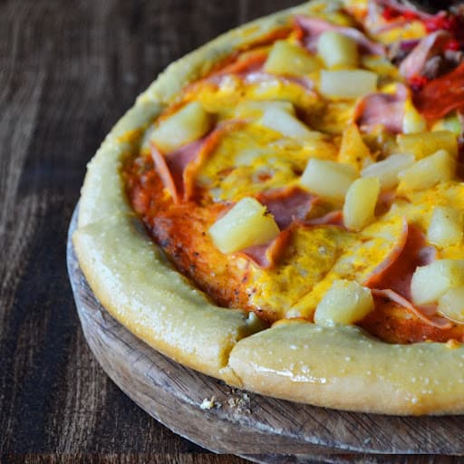 Pizza Hawaiana