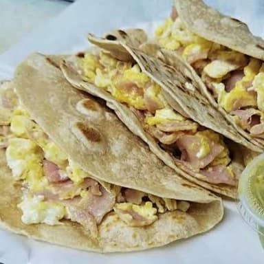 ✴️ 5 ✴️  Tacos Huevo con jamón 🍳