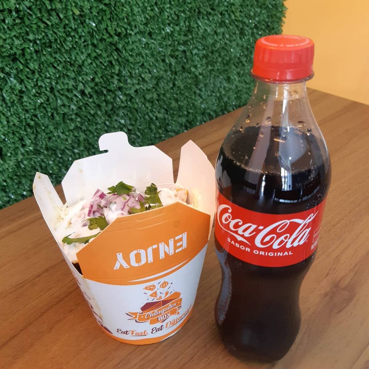 Combo Chilaquil + Refresco