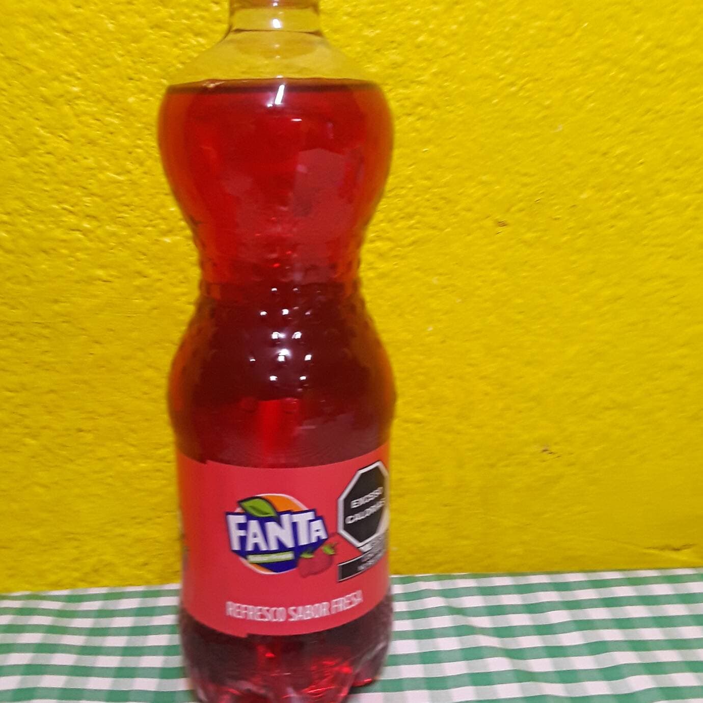 fanta de fresa 600mil.