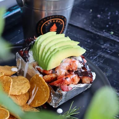 Papa rellena pulpo