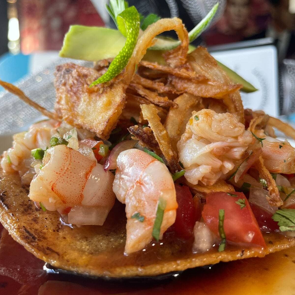 Tostada de Ceviche de camarón