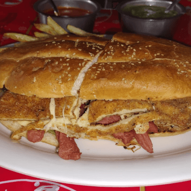 Torta Monty Especial + Refresco