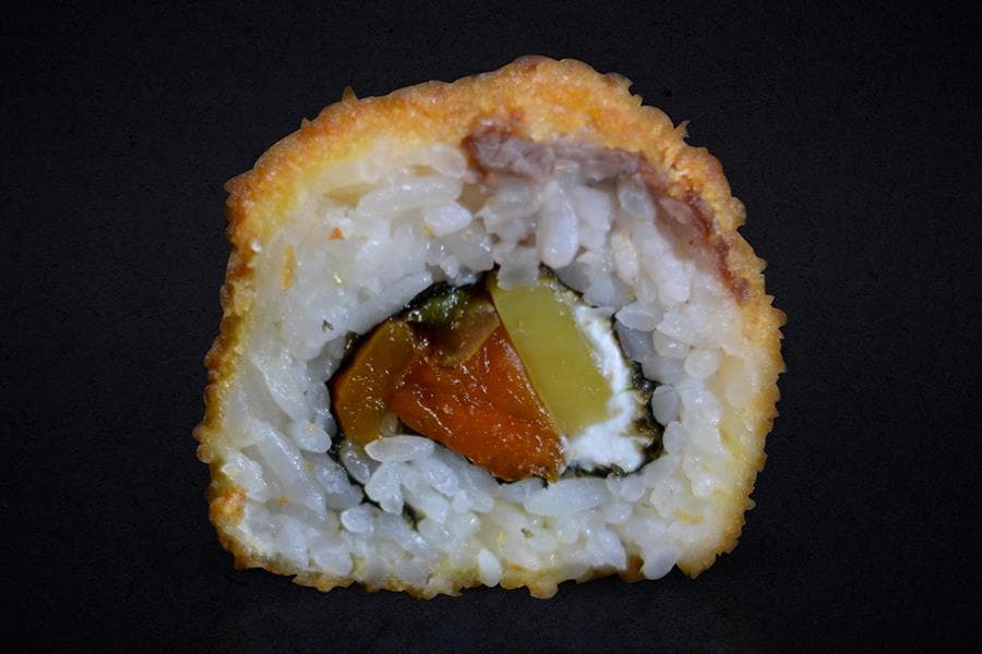 BEEF MAKI ROLL