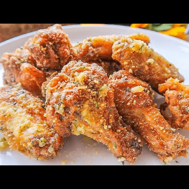 Alitas Parmesano