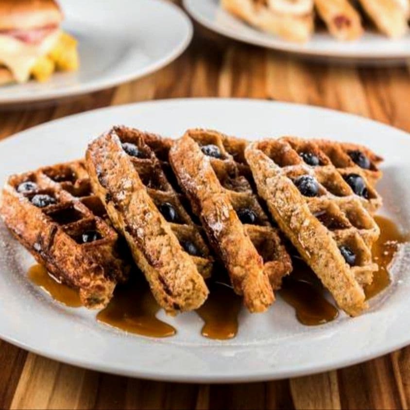 Waffles de Avena Sin Harina con Fruta