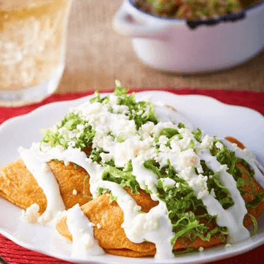 Empanadas de Queso con Chorizo Argentino