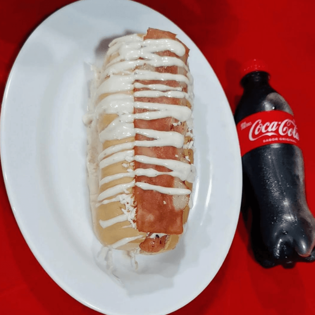 Perro Ranchero Tocineta & Coca Cola 400 ML