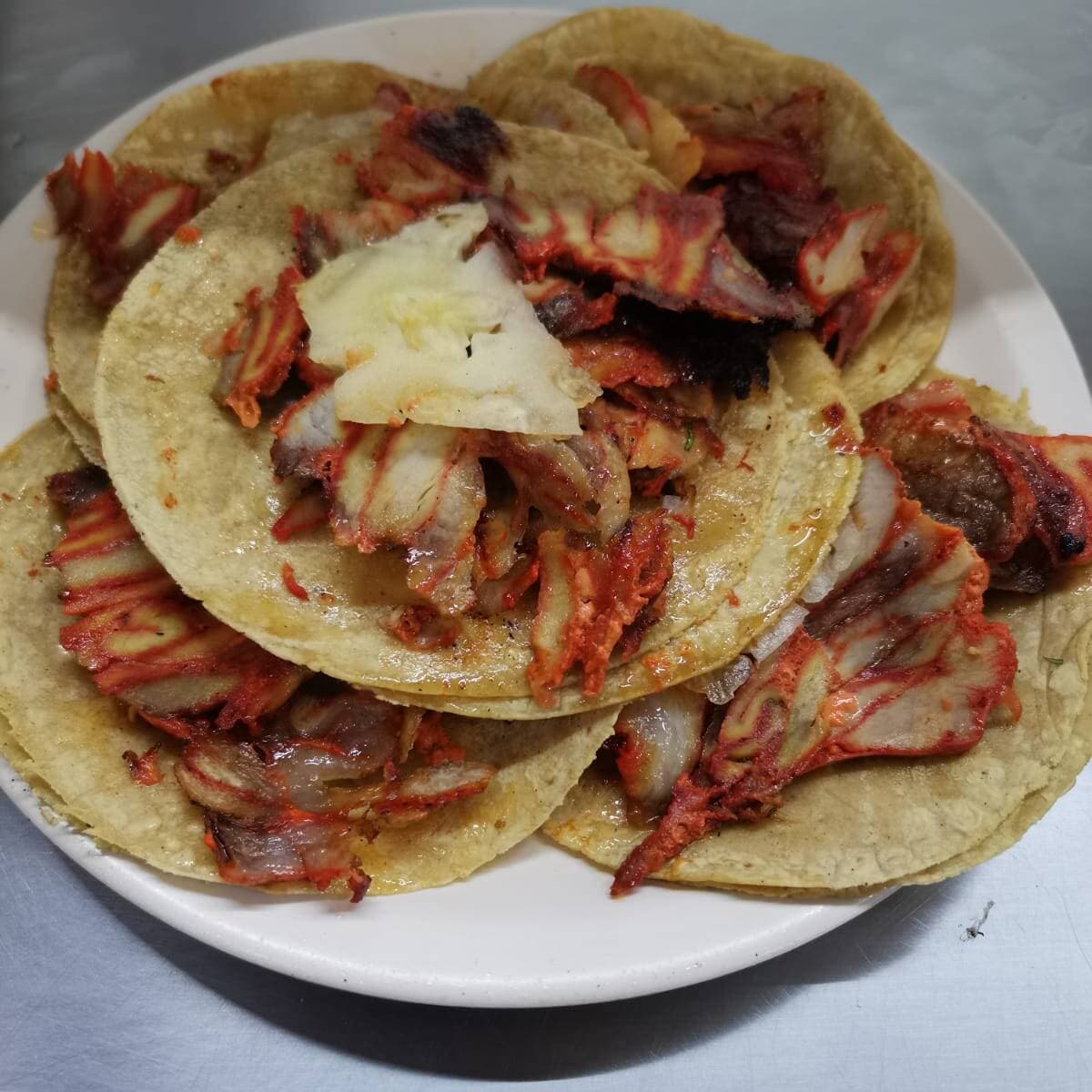 Taco de Pastor con queso