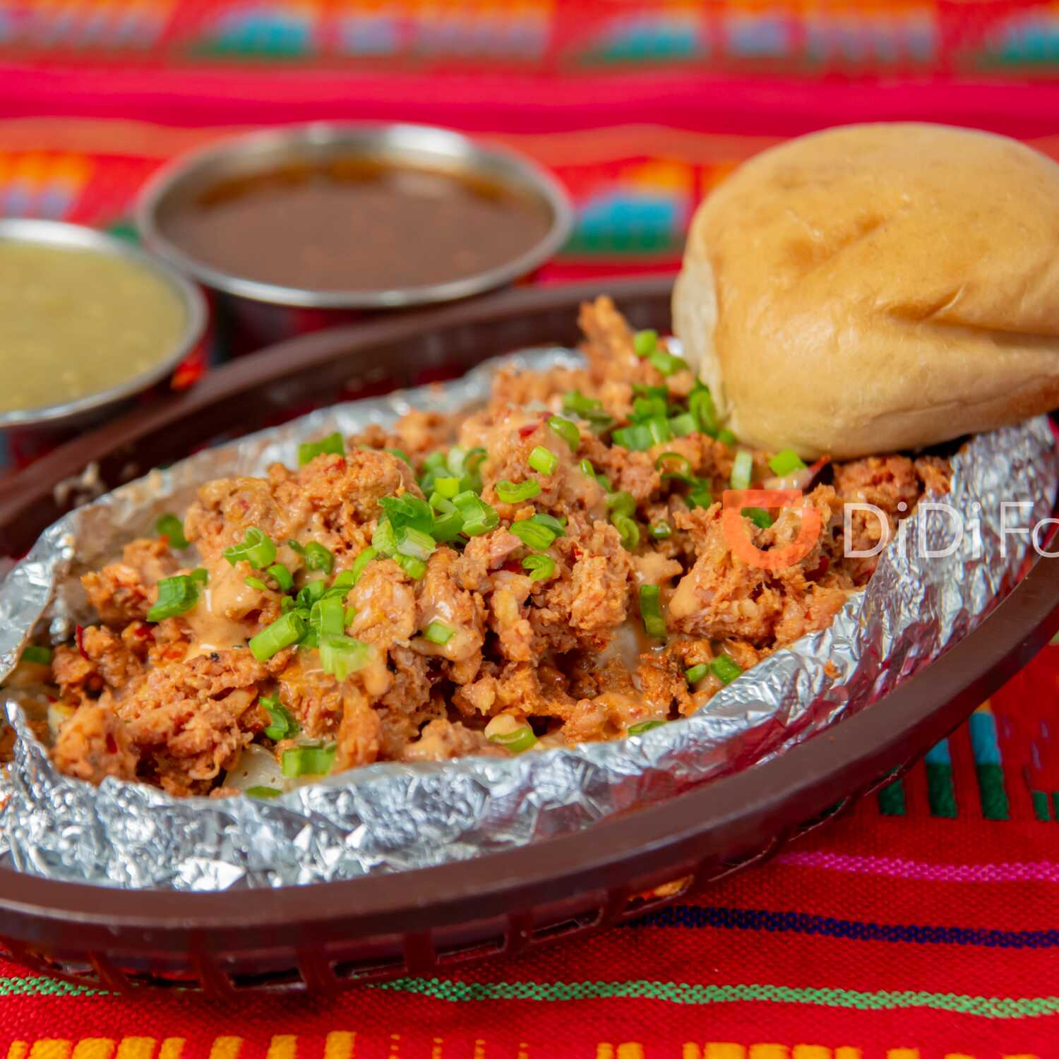 PAPA RELLENA CHORIZO Y TOCINO
