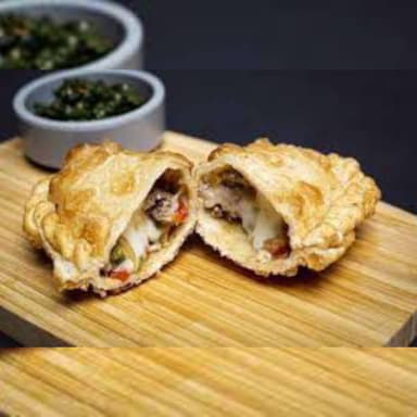 Empanada de Champiñones y Queso