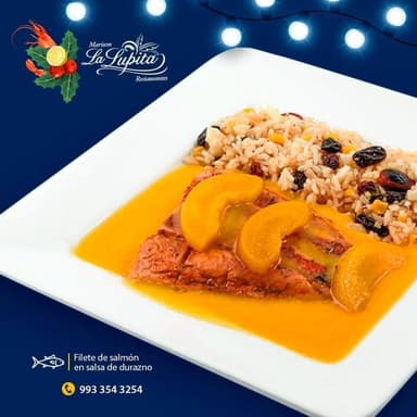 Filete de salmon en salsa de durazno