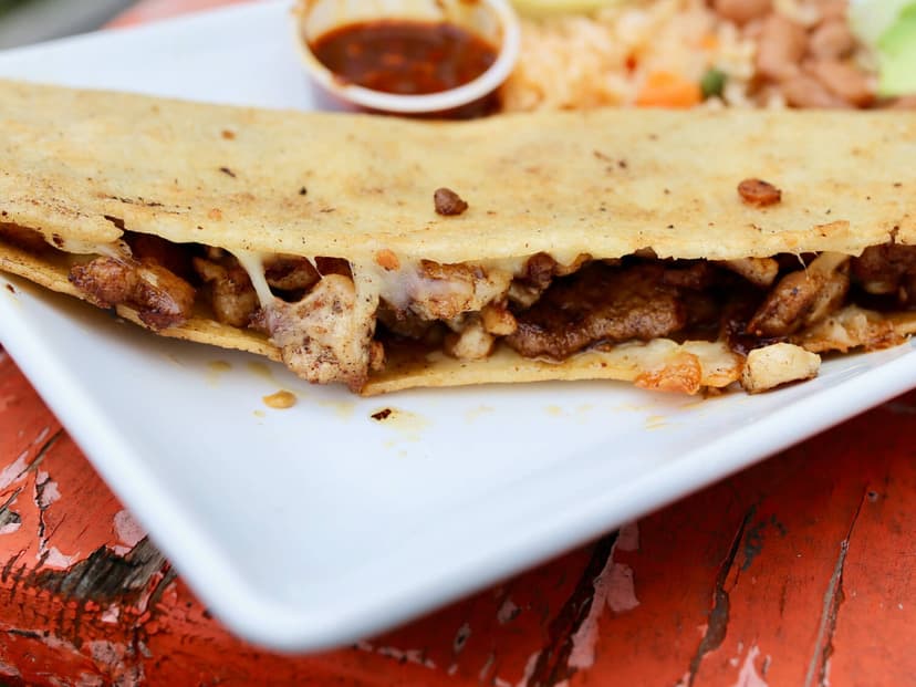 Doña Machetes (Plaza Ambar)