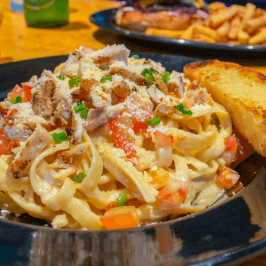 Alfredo Chicken Pasta