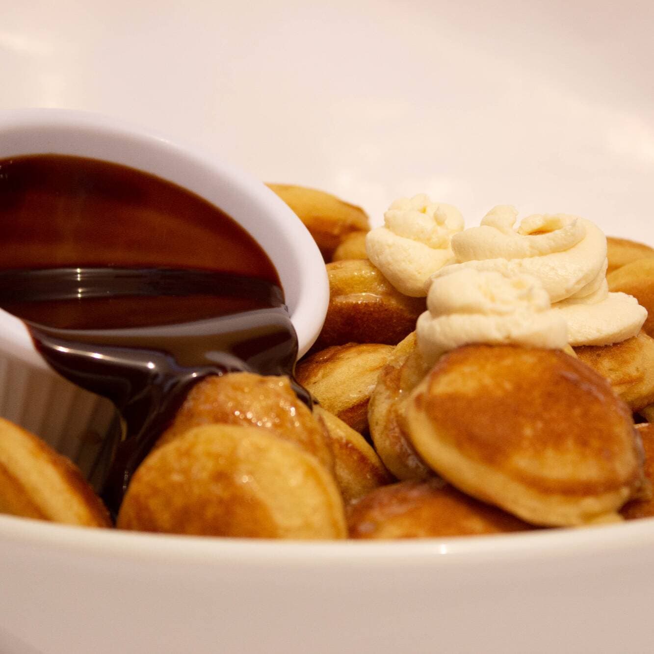 Mini-Hot Cakes Hersheys con Lechera