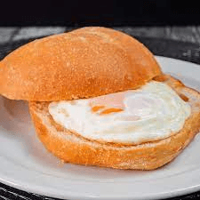 Pan con Huevo