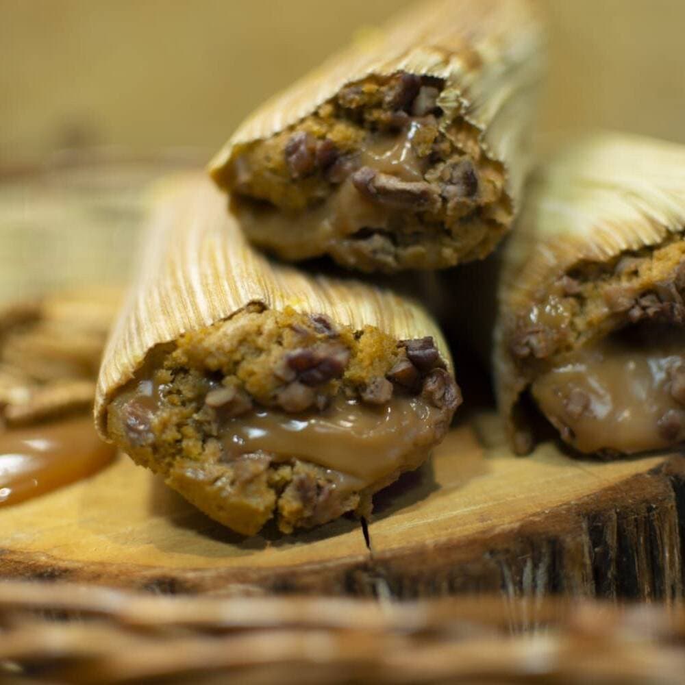 Tamal Cajeta Con Nuez