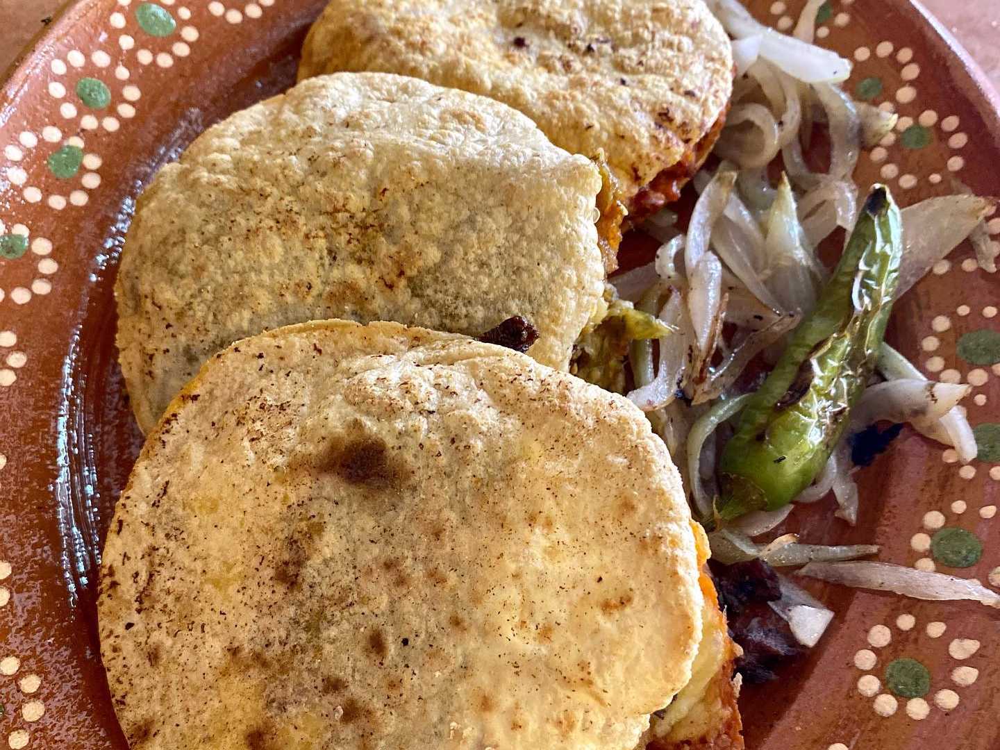 Gordita de Frijoles con queso