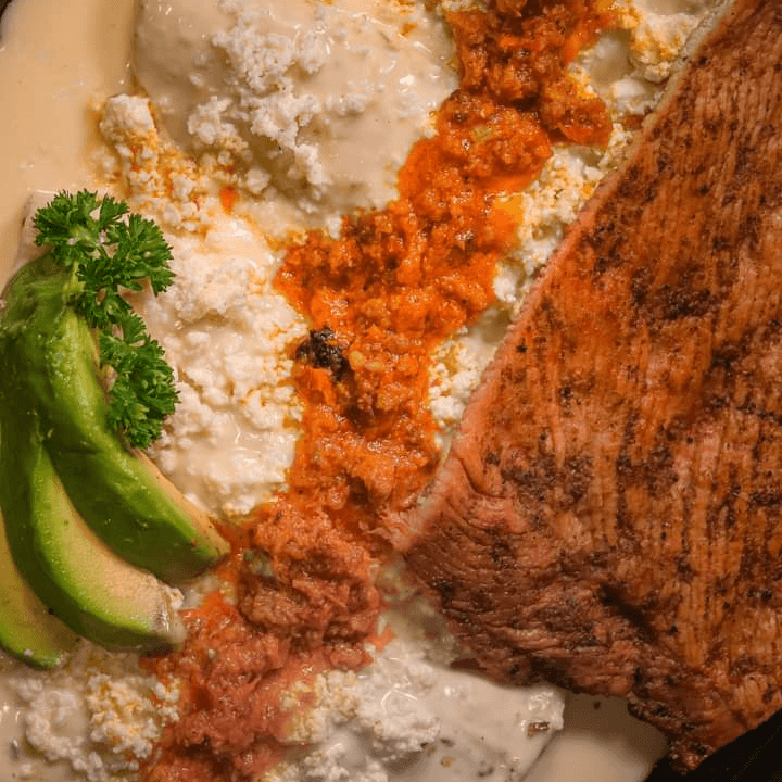 Enchiladas con Carne Enchilada