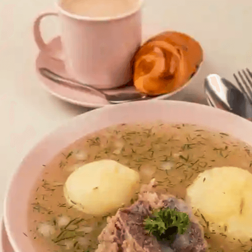Combo Caldo de Costilla y Huevos al Gusto