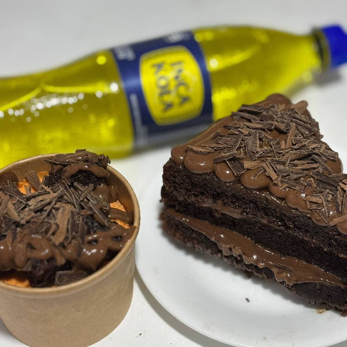 Torta De Chocolate+ Brownie + Gaseosa