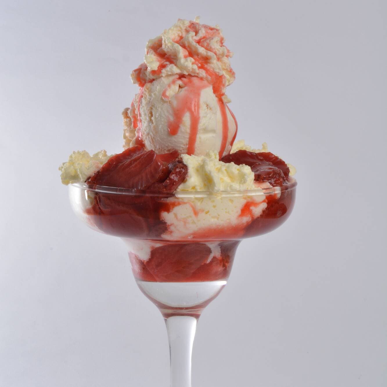 Copa Sundae de Fresa o Mora
