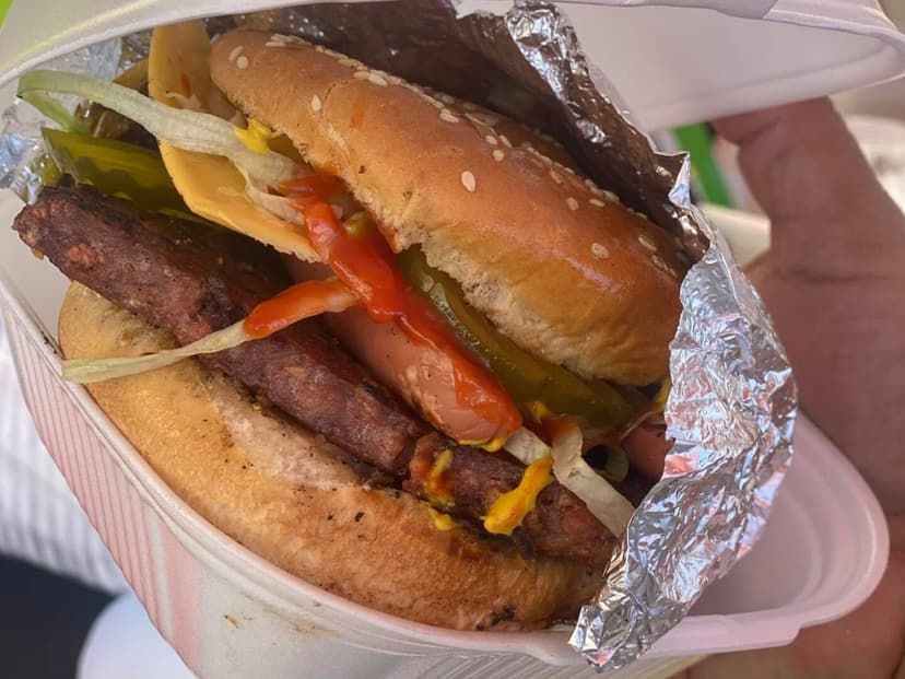 CEVICHE & BURGUERS EL INDIO