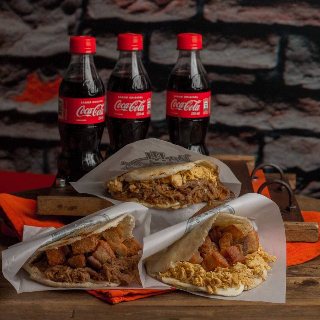 Combo 3 Arepas uy! Que Traga + Bebidas