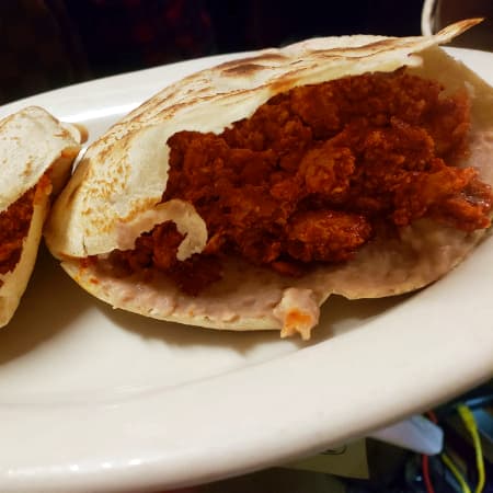 GORDA HUEVO ROJO