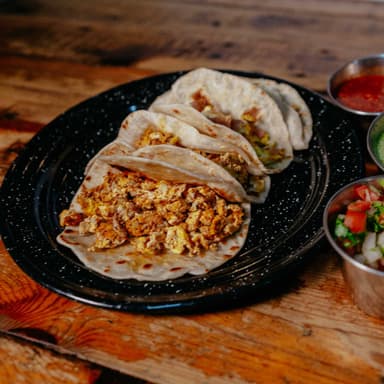 Taco de Huevo con Chorizo