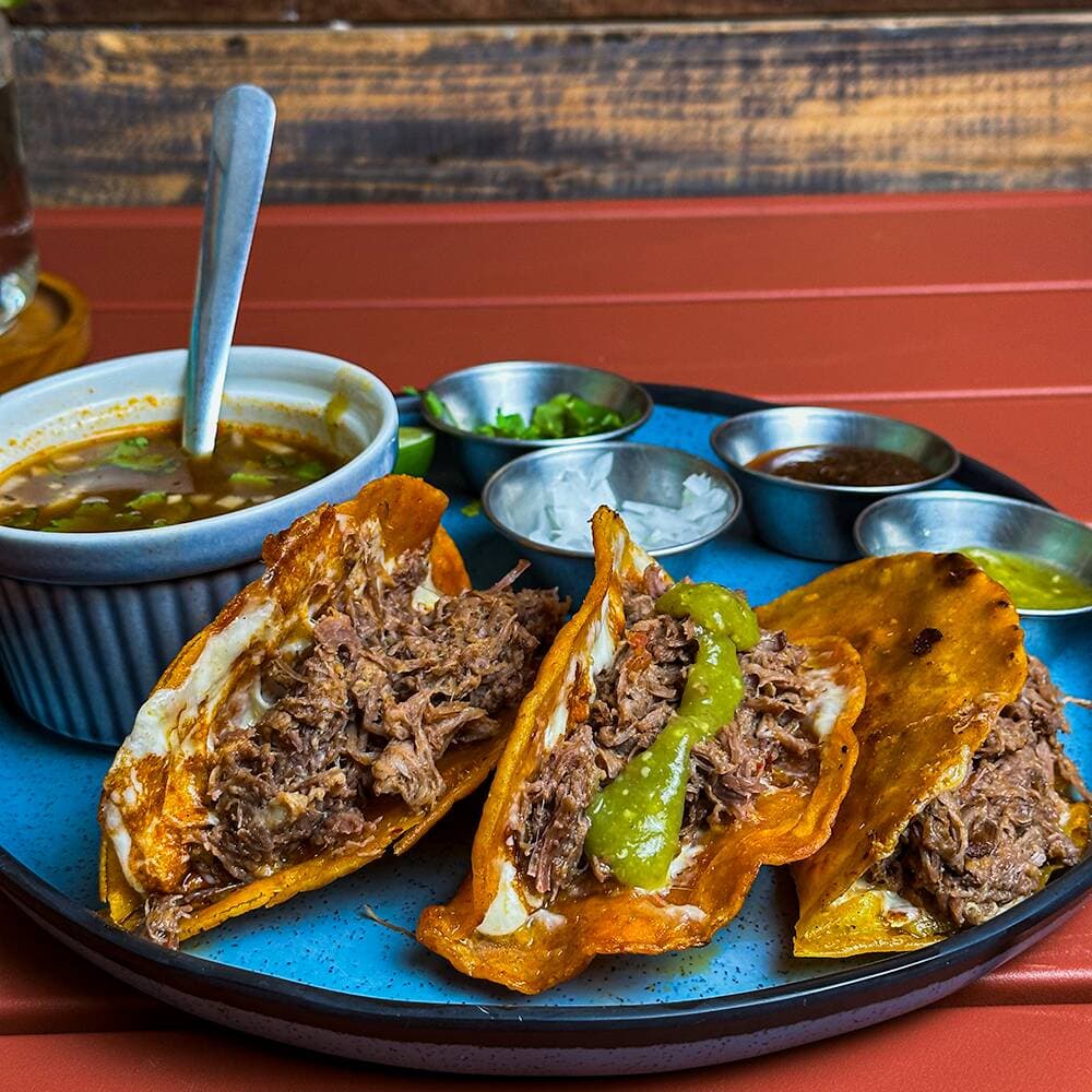 Quesa Birria de Harina