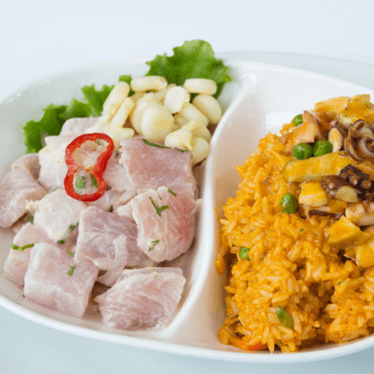 Ceviche de Pescado y Arroz con Mariscos
