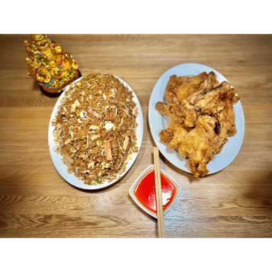 Arroz Chino Especial Mega con 1/2 de Pollo Apanado