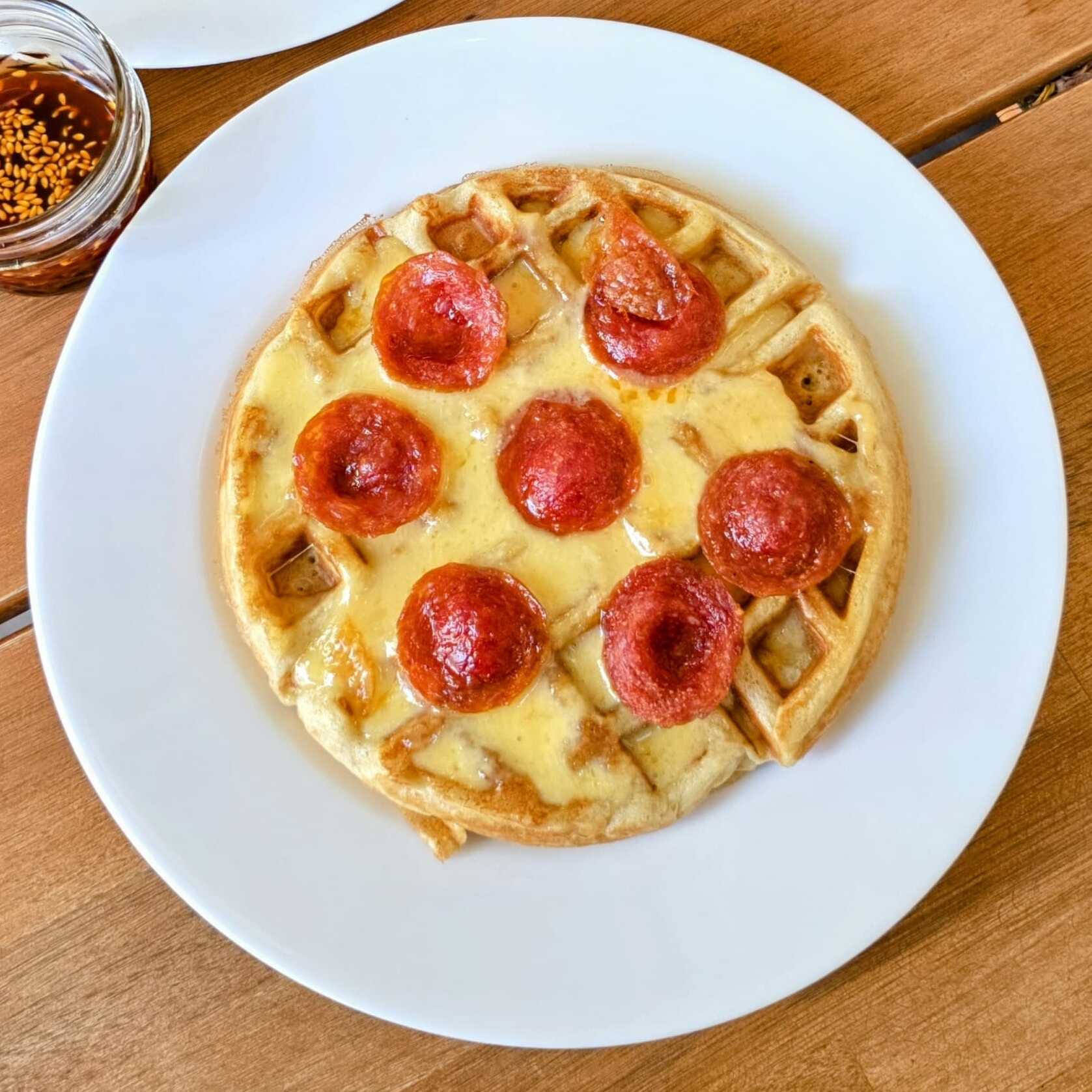 Waffle pizza