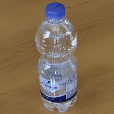 Agua mineral