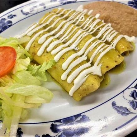Enchiladas Verdes con Crema
