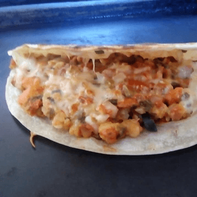 Quesadilla de Marlín Ahumado