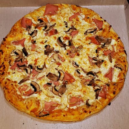 Pizza Carnes y Champiñón