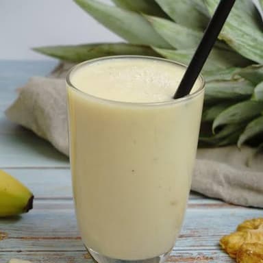 Piña Colada (Piña,coco y yogurth)