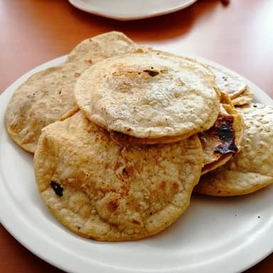 Gordita de Frijoles