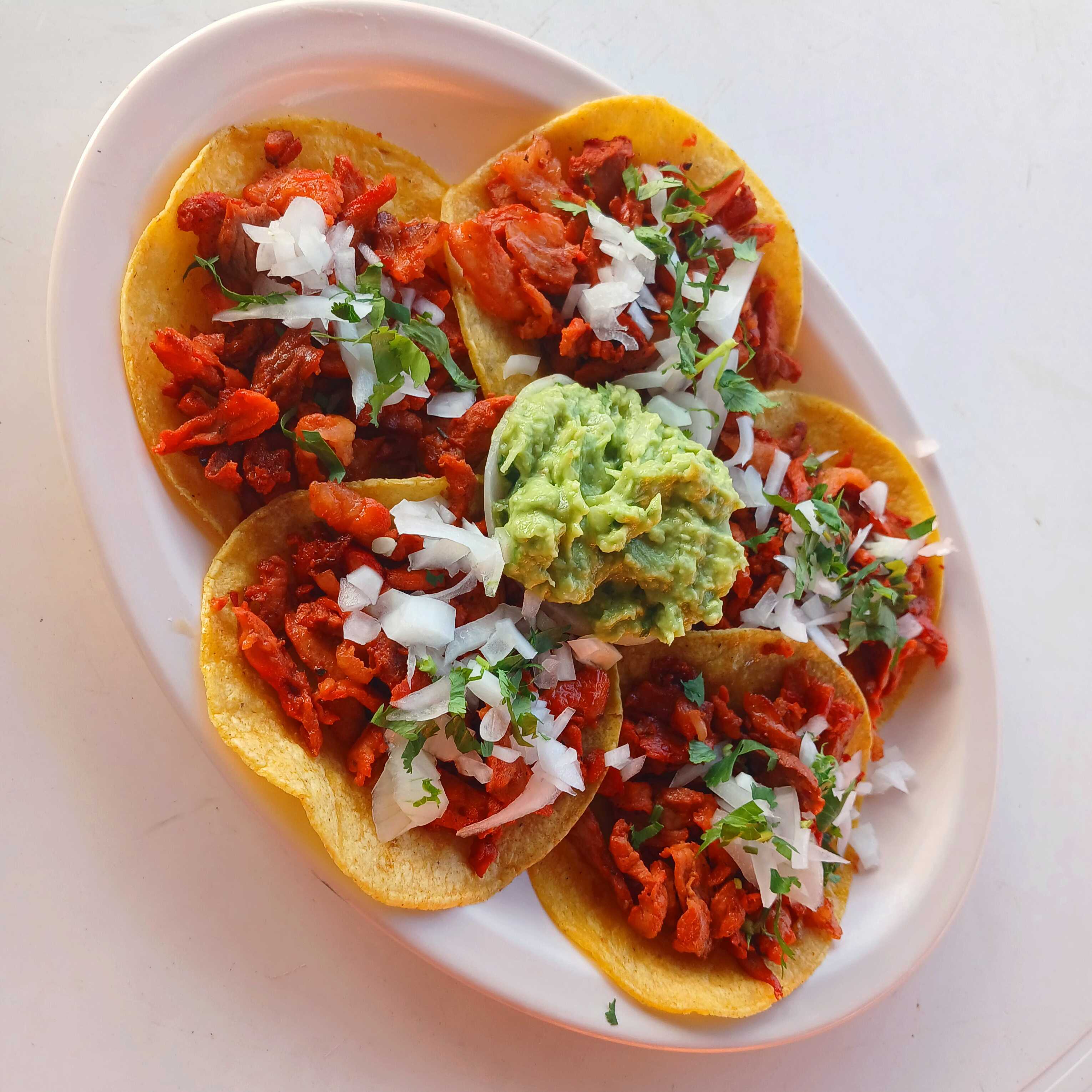5 tacos al pastor + guacamole