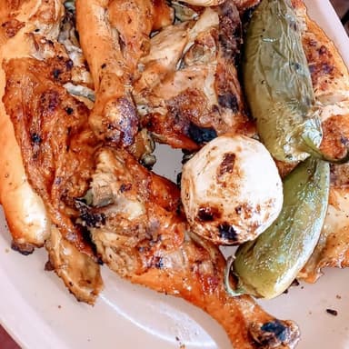 MEDIO POLLO
